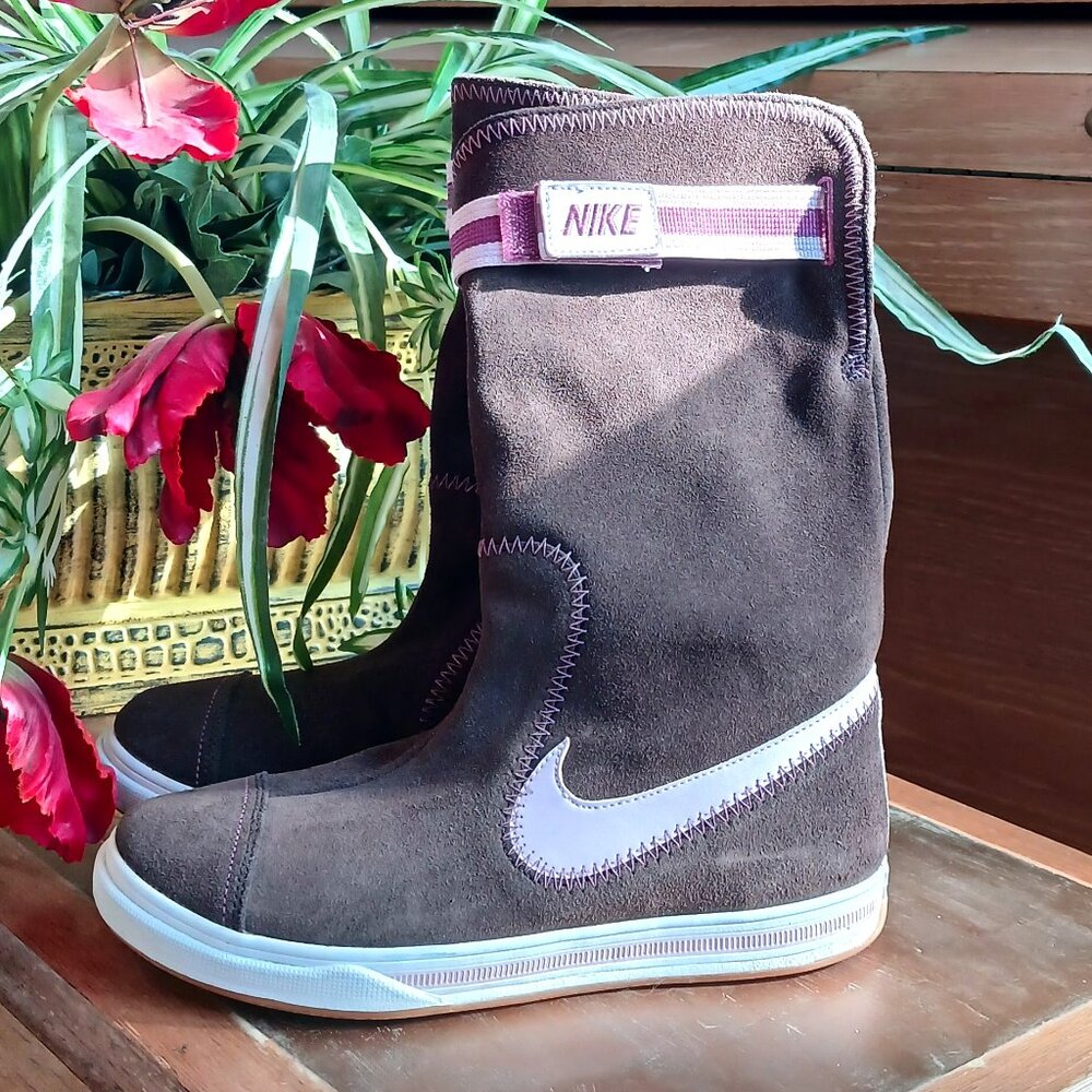Nike Sneaker Boots